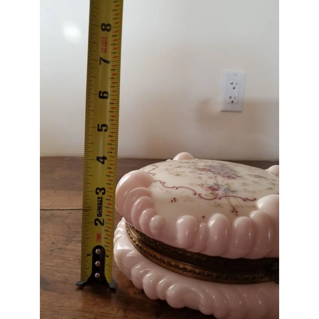 1920s Large Wavecrest Jewelry Box For Sale In San Antonio - Image 6 of 9