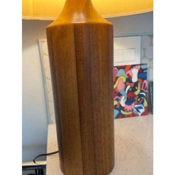 1960s Scandinavian Modern Architectural Solid Teak Table Lamp For Sale In Chicago - Image 6 of 10