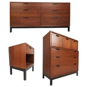Mid-Century Modern Walnut Bedroom Set by Kroehler