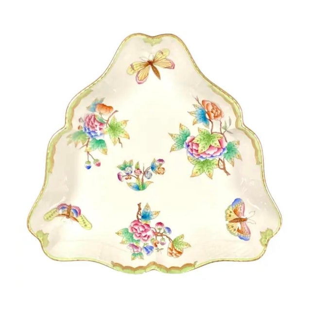 Ceramic Herend Queen Victoria Triangle Dish For Sale - Image 7 of 7