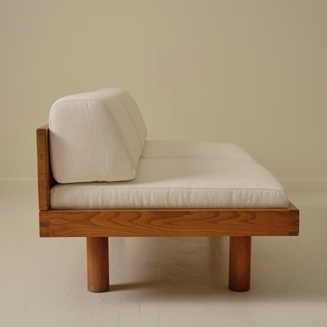 White Pierre Chapo "L09e" Two-Seater Sofas, a Pair, 1960s For Sale - Image 8 of 11