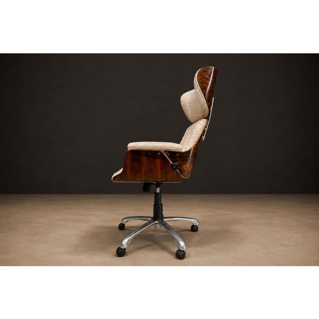Cream Carlo Fongaro - Tall Dinamarquesa Swivel Chair in Rosewood & Chenille, 1960s For Sale - Image 8 of 18