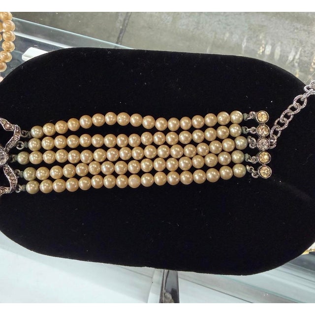Kenneth Lane Pearl and Rhinestone Necklace For Sale In Miami - Image 6 of 9