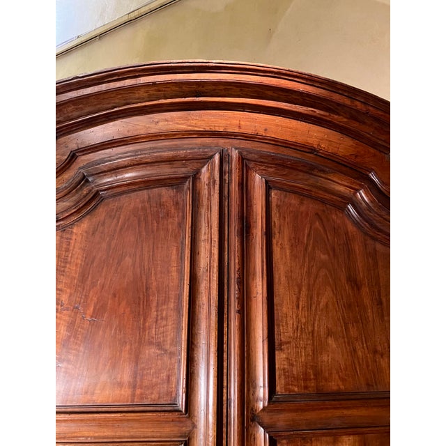 Brown 18th Century Italian Piedmontese Baroque Wardrobe in Walnut For Sale - Image 8 of 12