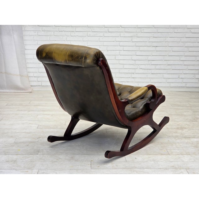 Chesterfield Rocking Chair in Green Leather and Teak, 1950s For Sale - Image 11 of 17