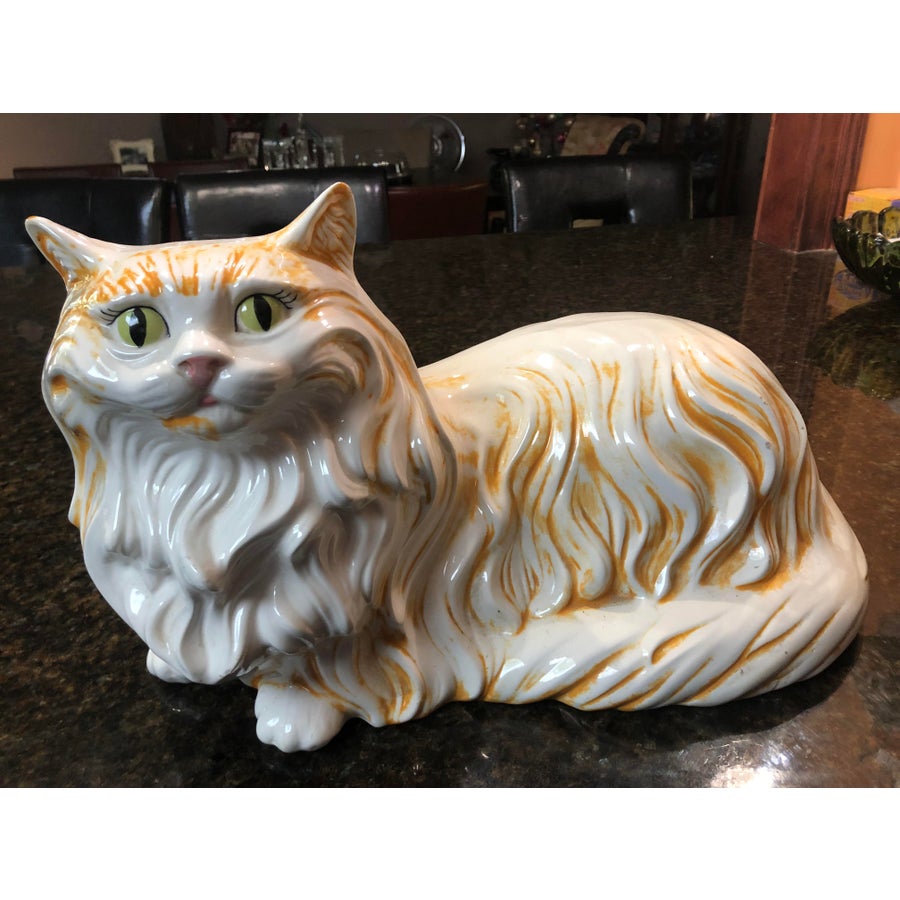 立体・オブジェ Winter journey - vintage cats ver.2 Mid Century White Ceramic Kitty Cats Figurines. For Sale at
