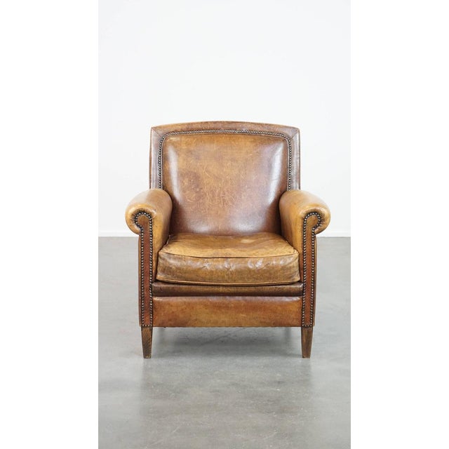 Offered this comfortable, characterful armchair/armchair made of sheep leather with a nice design and correctly finished...