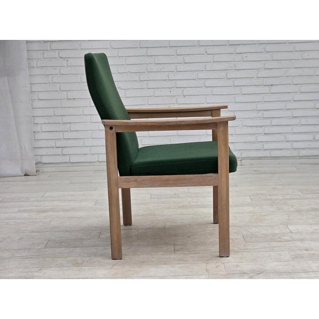Danish Armchair in Green Furniture Wool and Oak Wood from Høng Stolefabrik, 1980s For Sale - Image 11 of 17
