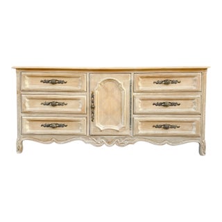 1970s Drexel French Provincial Cabernet Blanc 9 Drawer Dresser / Credenza For Sale