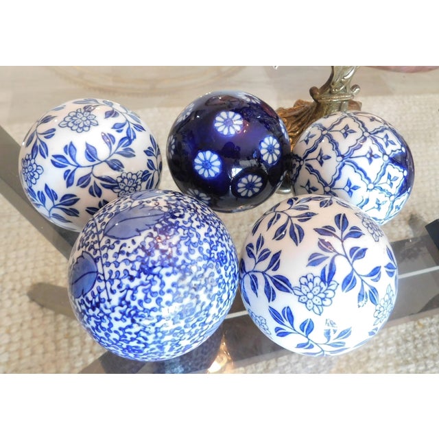 Blue and White AsianInspired Porcelain/Ceramic Vintage Carpet Balls