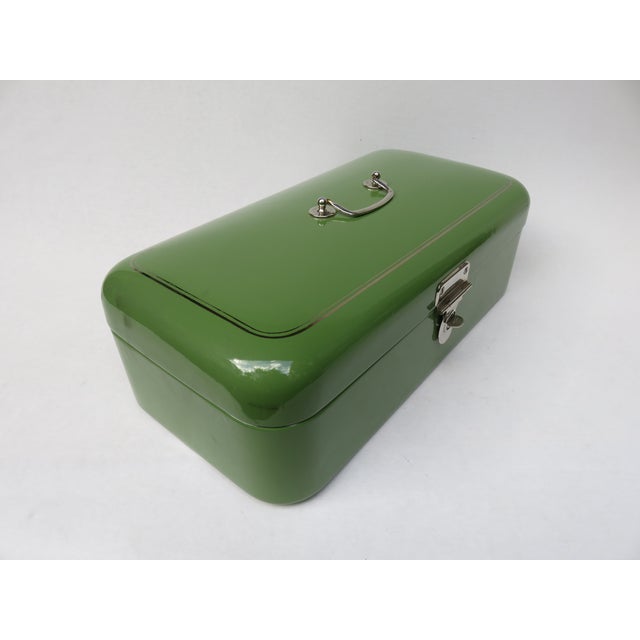 Art Nouveau Forest Green Enamelled Bread Box, 1890s For Sale - Image 3 of 8