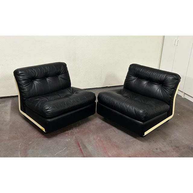 Exrtremely rare set of Amanta Armchairs by Mario Bellini for C&B Italia in original factory Black Leather designed Modular...