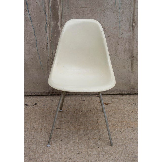 Herman Miller Eames Side Shell Chair in Parchment Fiberglass