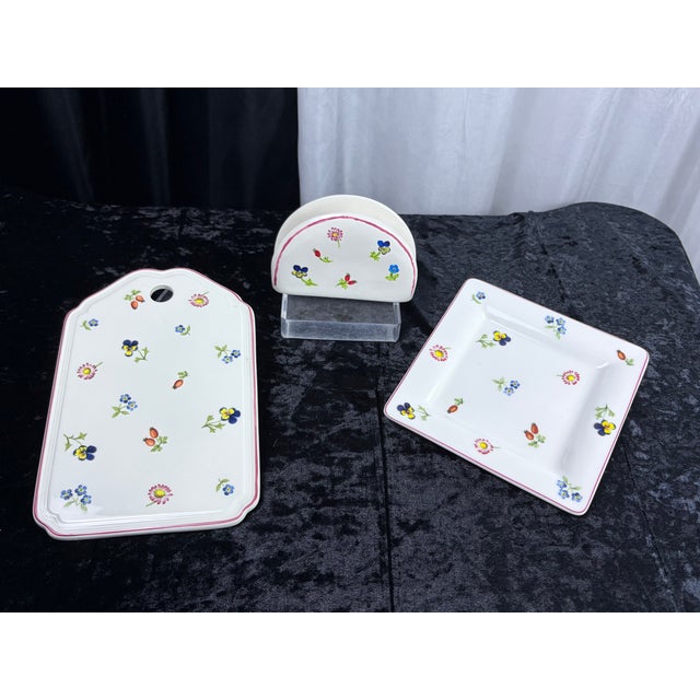 Vintage Villeroy & Boch "Petite Fleur" Porcelain Al Fresco Bistro & Luncheon Set - 25 Pieces For Sale - Image 10 of 12