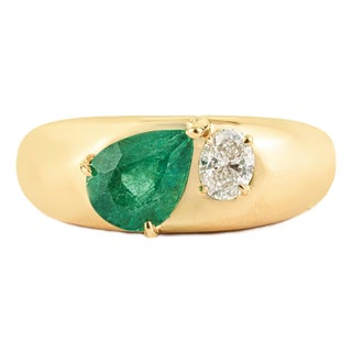 Chunky 18k Gold Emerald Diamond Contemporary Cocktail Ring Size 7 For Sale