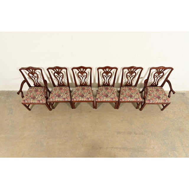 1980s Henredon Georgian Carved Mahogany Dining Chairs, Set of Six For Sale - Image 5 of 16