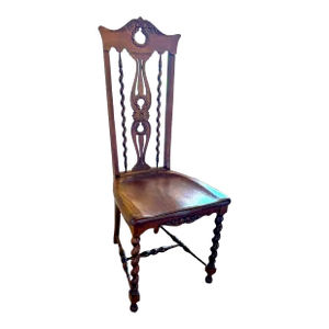Early 20th Century Hand Carved Antique Wooden Oak Chair