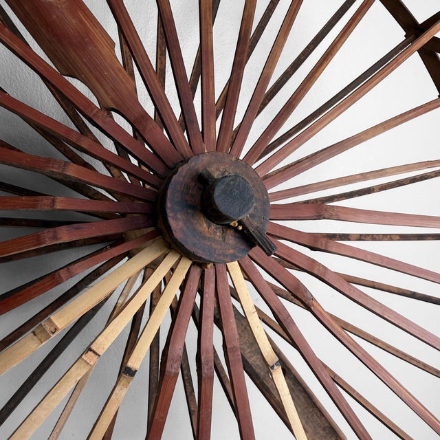 Wood Antique Taishō Japanese Spinning Wheel, 1910 For Sale - Image 7 of 10