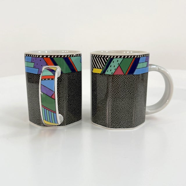 Postmodern Large Scenario Metropol Mugs by Barbara Brenner for Rosenthal, 1990s, Set of 2 For Sale - Image 3 of 8