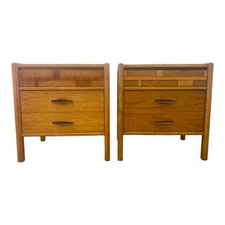 1970s Mid-Century Modern Nightstand a Pair For Sale