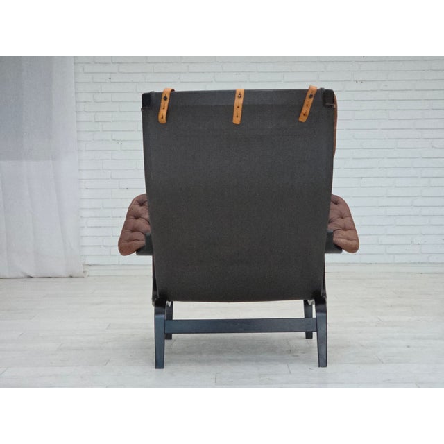 Swedish Pernilla Lounge Chair in Leather by Bruno Mathsson for Dux, 1970s For Sale - Image 17 of 18