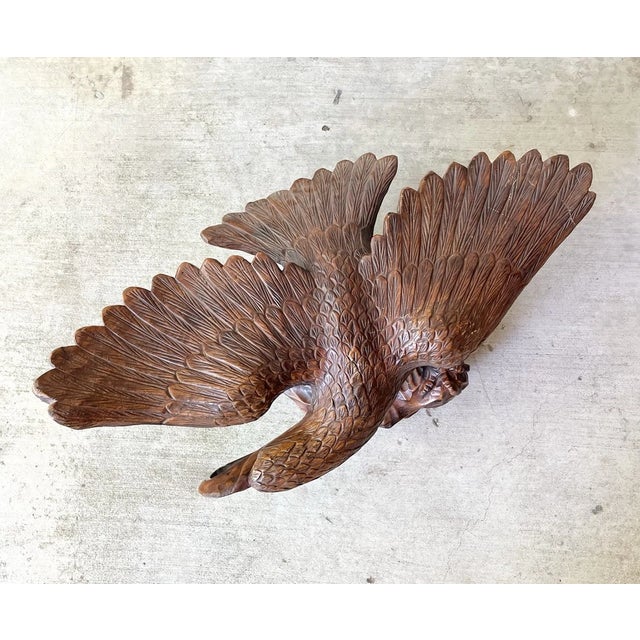 1979s Vintage Wooden Carved Americana Federal Eagle Large Figurine Statue For Sale - Image 10 of 11