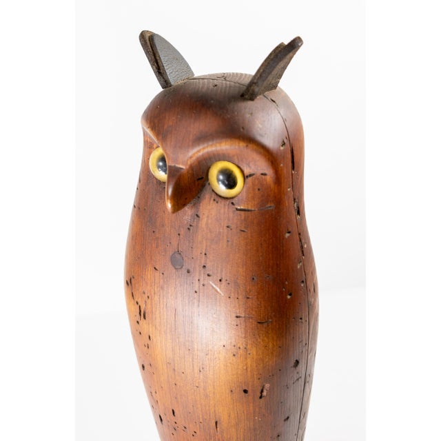 Wood 1980's Carved Wood Folk Art Owl After Smithsonian Museum Example, Signed For Sale - Image 7 of 13