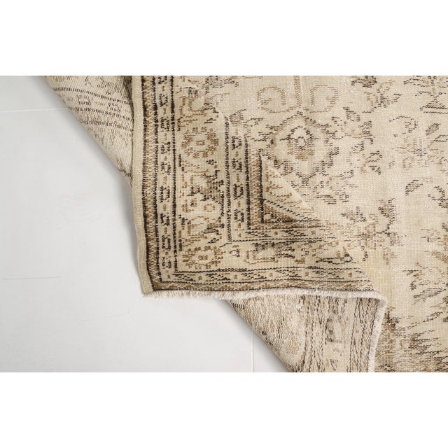 Mid 20th Century Beige Handknotted Area Carpet For Sale - Image 6 of 10