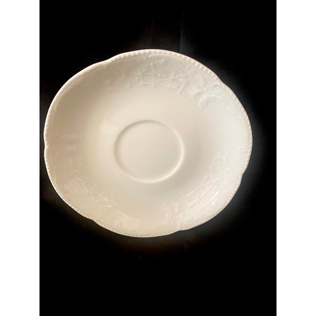 Rosenthal Sanssouci Ivory Pair of Cup and Saucers Set Mid 20th Century Mint Condition For Sale - Image 10 of 15