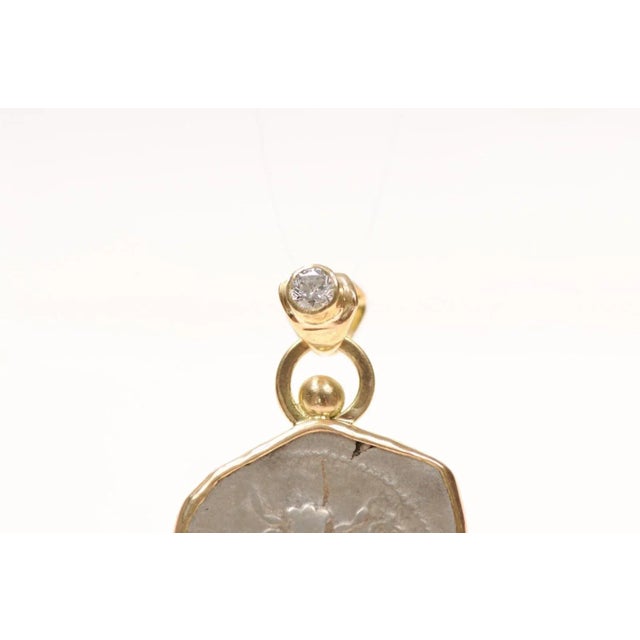 Bee with Diamond Coin Pendant Trimmed in 18K Gold For Sale In Atlanta - Image 6 of 12