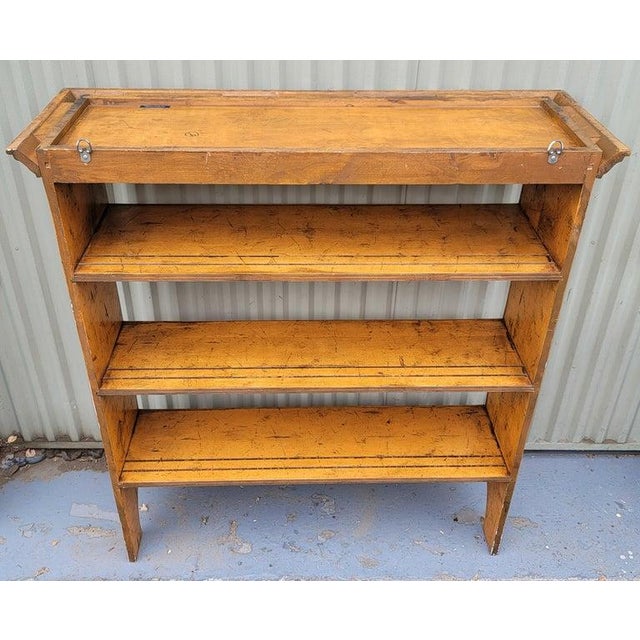 1930s Melrose Collection Guy Chaddock & Co. Plate Rack For Sale - Image 5 of 12
