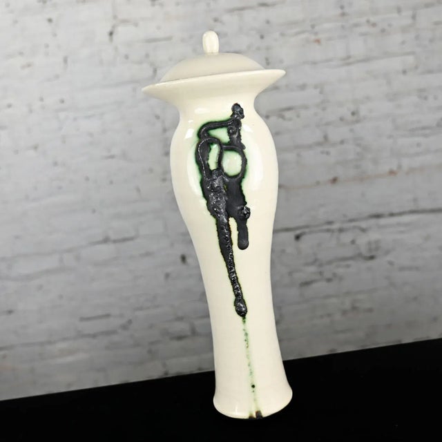 Vintage White & Black W/Green Accent Ceramic Lidded Vessel Signed Pritchard Spring 75 For Sale - Image 4 of 13