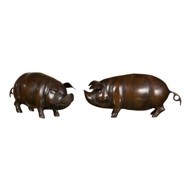 Pair of American Midcentury Bronze Pig Sculptures in Dark Patina For Sale