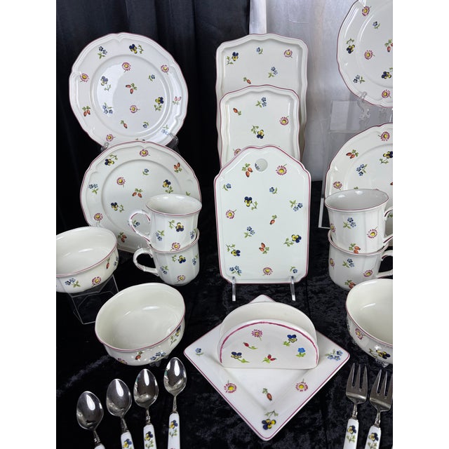 1980s Vintage Villeroy & Boch "Petite Fleur" Porcelain Al Fresco Bistro & Luncheon Set - 25 Pieces For Sale - Image 5 of 12