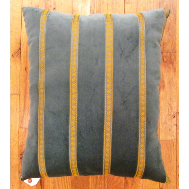 Vintage Green velvet American Art deco Pillow; size 22” x 19”. A vintage decorative pillow with art deco design in a green...