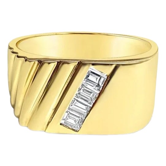 Diagonal Baguette Diamond Wedding Band .33cttw 14k Yellow Gold, Size 9 For Sale
