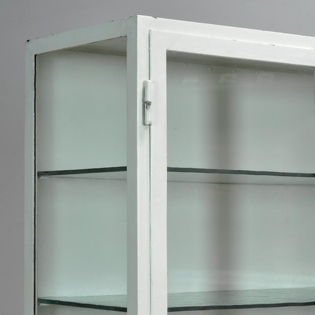 White Vintage Iron Medicine Cabinet, 1930s For Sale - Image 8 of 12