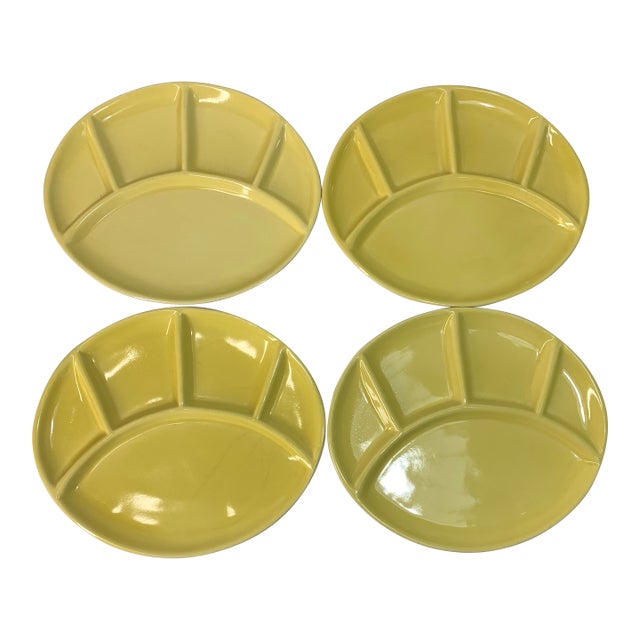 Vintage Mid-Century Yellow Stoneware Divided Fondue Grill Plates - Set of 4 For Sale