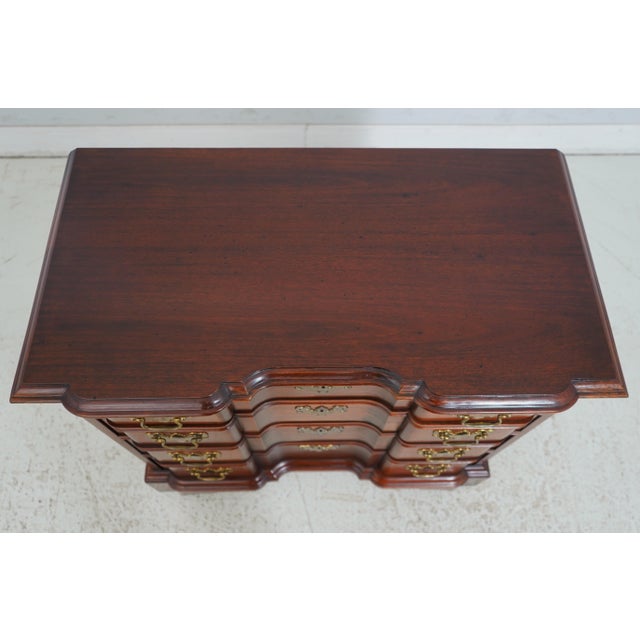 1990s Hickory Chair Co Block Front Mahogany Goddard Chest For Sale - Image 5 of 12