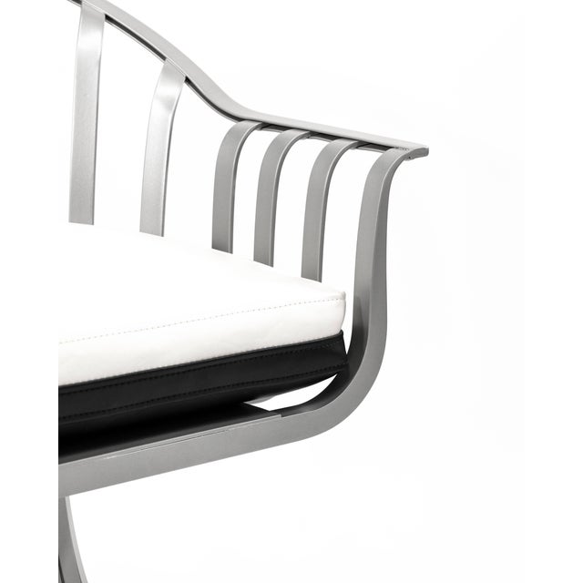 Contemporary Pair of Reversible Cushion Patio Chairs in the Style of Russel Woodard For Sale - Image 3 of 9