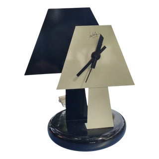 Radical Table Lamp Clock in Black and White Lacquered Metal, 1980s For Sale