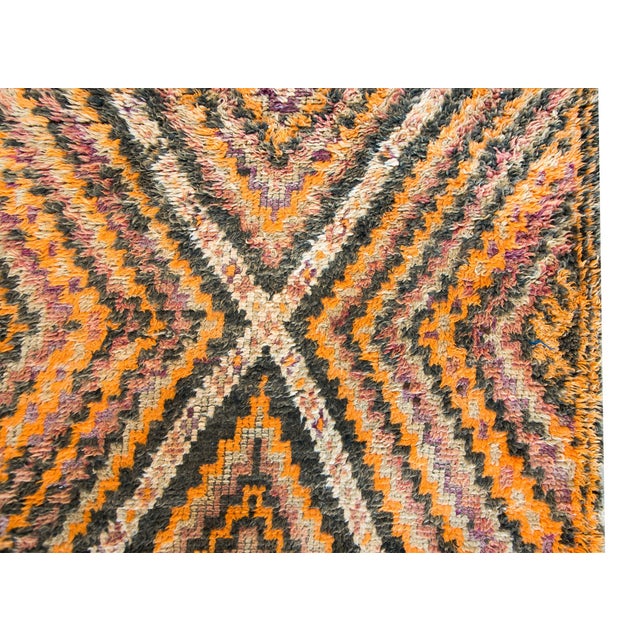 Vintage Zig-Zag Moroccan Rug For Sale In Chicago - Image 6 of 12