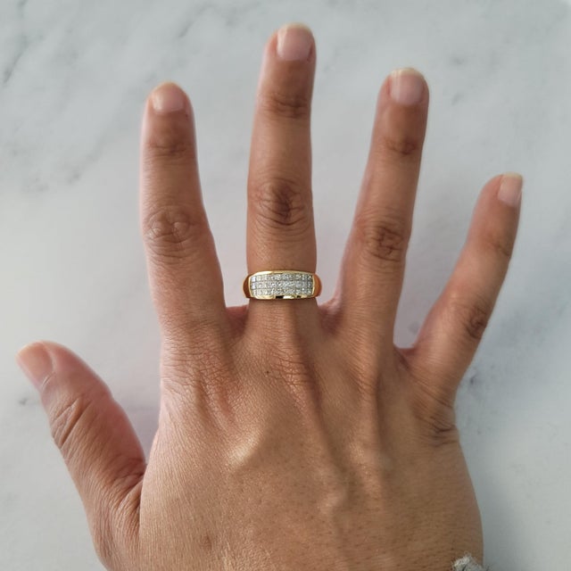 ♥ Ring Summary ♥ Main Stone: Diamond Approx. Carat Weight: 1.00cttw Diamond Color: G Diamond Clarity: SI2 Band Material:...