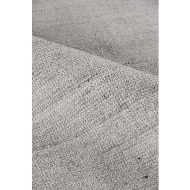 Lincoln Hand loom Bamboo/Silk Silver Rug-12'x15' For Sale In Los Angeles - Image 6 of 7