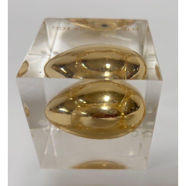 Goldenrod Postmodern Lucite “Golden Egg” Paperweight, “For a Good Egg,” Circa 1970s For Sale - Image 8 of 14