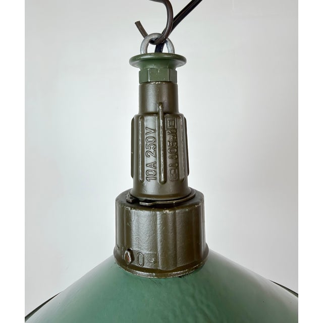 Mid-Century Modern Industrial Petrol Enamel Military Pendant Lamp with Cast Aluminium Top, 1960s For Sale - Image 3 of 18