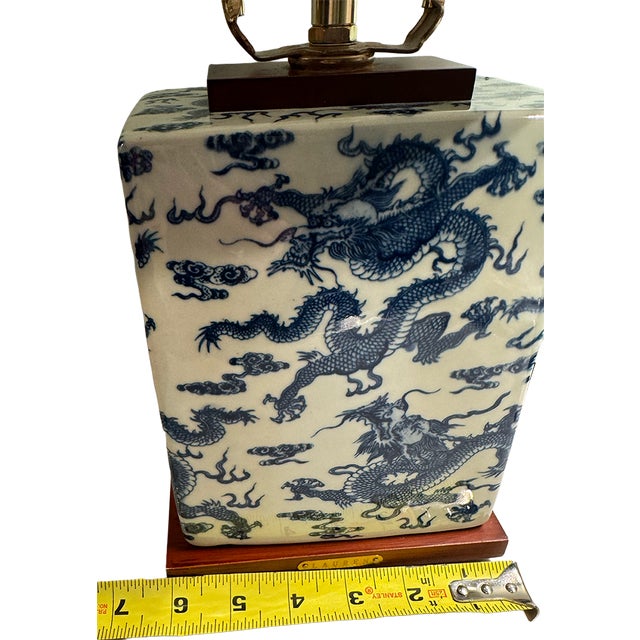 Rare Vintage Ralph Lauren Blue & White Dragon Chinoiserie Porcelain Table Lamp With Brass and Wood Base For Sale - Image 17 of 18