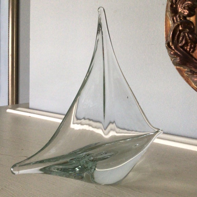 Transparent Pair of Pilgrim Glass Hand Blown Sailboats in Two Sizes- Pair For Sale - Image 8 of 13