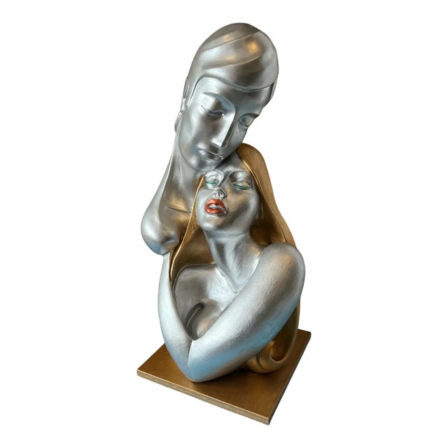 Mid-Century Chalkware Sculpture Embracing Lovers For Sale