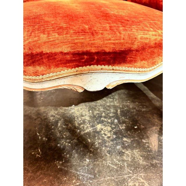 Early 20th Century Pair of Large Vintage French Louis XV Painted Bergeres For Sale - Image 5 of 10